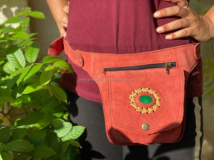 Riñonera clásica de cuero auténtico hecha a mano con cinturón ajustable riñonera de festival occidental única riñonera de cintura hasta el muslo - Product Image 2