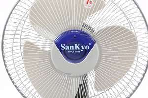 Ventilador de Mesa Plegable SanKyo B300M de 12 Pulgadas, Mecánico, de 3 Velocidades, con 3 Aspas, Refrigeración por Aire, Eléctrico, Hecho en Vietnam, Venta al Por Mayor - Product Image 4
