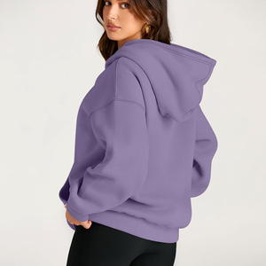 Sweat à capuche oversize à épaules tombantes et manches longues avec poches kangourou – Prix compétitif – Coupe ample pour femme - Product Image 3