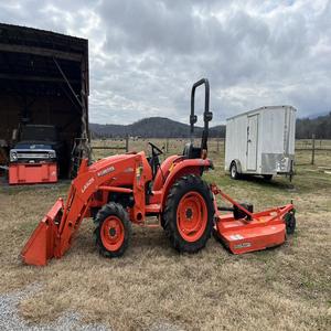 Nuevo Mini Tractor Compacto Kubota 4WD, Compre una Máquina Agrícola de Primera Calidad con Entrega Rápida Disponible Ahora - Product Image 3