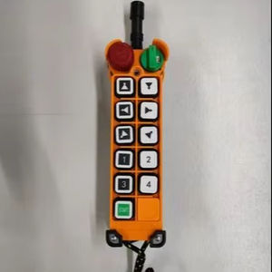 Télécommande radio pour grue industrielle, marque CMK, type RF, corps en ABS, indice de protection IP65, portée de 100 m, couleur rouge, fabricant OEM, fabriqué en Inde - Product Image 1