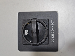 อินเวอร์เตอร์เชื่อมต่อระบบโซลาร์เซลล์ Delta GPI76212025 Solivia 7.6 กิโลวัตต์, 1 เฟส, 208/240 โวลต์ AC, 60 เฮิรตซ์ - Product Image 6