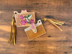 Nouvel arrivage Porte-cartes ATM en cuir véritable à motif floral Étui élégant et mignon Petit porte-cartes à pompons de la mode occidentale avec porte-clés - Product Image 4