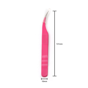 Pinzas para Cejas Curvas Rosadas AQDAS INDUSTRIES, Punta Puntiaguda, Mango de Acero Inoxidable, 131 mm de Longitud, Clásicas, Ecológicas y Cómodas - Product Image 5
