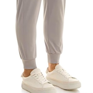 Pantalon de jogging décontracté personnalisé pour femme, coupe oversize, couleur unie, collection hiver 2026 - Product Image 6