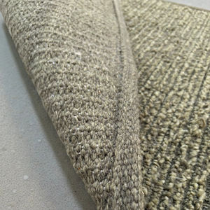 Tapis artisanal en laine écologique, adapté aux animaux, vert olive abstrait, texture coupée au ciseau, tissage plat moderne - Product Image 4