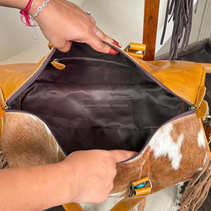 Bolsa de Viaje de Piel Vacuna para Exteriores, Fabricada al por Mayor, para Gimnasio, Unisex, Resistente, de Gran Capacidad, con Correa para Carro - Product Image 6