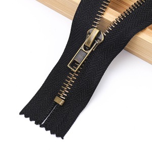 Fermeture éclair en laiton de haute qualité en gros avec curseur à verrouillage automatique personnalisé # 3 Fermetures éclair métalliques à extrémités fermées pour jeans - Product Image 5