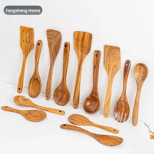 Juego de cubiertos de madera de acacia, mango, pino, madera roja y otras maderas disponibles con diseño personalizado por M.I.G. EXPORTACIONES. - Product Image 3