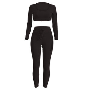 Conjunto Deportivo de 2 Piezas para Mujer con Logotipo Personalizado, Chaqueta de Yoga y Pantalones Acampanados, Corte Ajustado, Ropa de Gimnasio con MOQ Bajo - Product Image 2