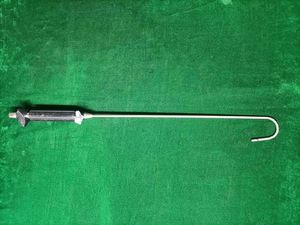 เครื่องมือผ่าตัดแบบโค้งทำจากสแตนเลสสตีล ยี่ห้อ Debakey Satinsky Clamp ขนาด 10 มม. x 330 มม. สำหรับการผ่าตัดผ่านกล้อง ได้รับการรับรองมาตรฐาน CE ใช้ซ้ำได้ - Product Image 4