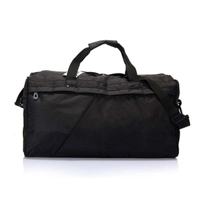 Bolsa Deportiva Unisex de Nailon con Correa Ajustable, Gran Capacidad de 30-40L, Cierre de Cremallera, Color Negro Sólido, Estilo Casual - Product Image 3