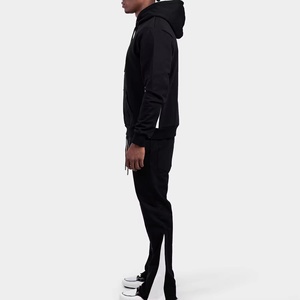Ensemble de survêtement personnalisé de haute qualité pour hommes, comprenant un pantalon de jogging évasé et un sweat à capuche uni - Product Image 4