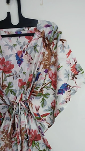 ชุดเดรสคาฟทันผ้าฝ้ายพิมพ์ลายดอกไม้และนก 100% แต่งลูกไม้ สไตล์อินเดีย ความยาวระดับเข่า วินเทจ เหมาะสำหรับใส่คลุมชุดว่ายน้ำ ชุดนอนน้ำหนักเบา ไซส์ใหญ่ ใส่ได้ทุกวัน - Product Image 5