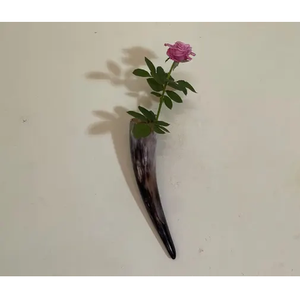 Vase à fleurs en corne de buffle antique, design éco-responsable, fait main, style rustique, matériau en bambou - Product Image 4