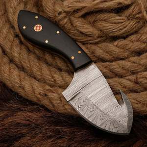 Cuchillo de caza y desollado de acero de Damasco personalizado con mango de micarta negra |   Cuchillo de Camping de Hoja Fija |   Garantía de 3 años |   Personalizable - Product Image 2