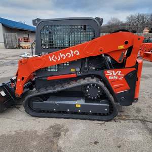 รถตักล้อยาง Kubota SVL65-2 แบบตีนตะขาบขนาดเล็ก พร้อมบุ้งกี๋หน้า สำหรับงานก่อสร้างในฟาร์ม - Product Image 6