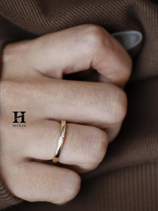 Minimalist 14K Yellow Gold Twisted Mobius Diamond Band Pave Set Lab Grown Diamond Wedding Ring for Women Custom Jewelry - Product Image 5