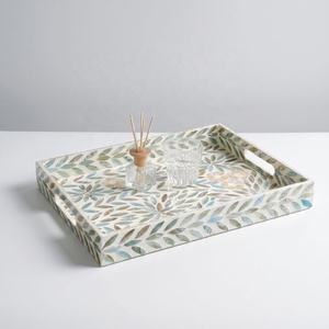Juego de Bandejas Decorativas Viettime Craft de Grado Comercial, 3 Piezas, con Acabado Lacado en Ratán y Mezcla de Madreperla, Decoración de Mesa - Product Image 1