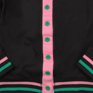 Cardigan col V boutonné pour université, noir avec accents rose et vert, style sororité classique, hiver, logo frontal, confortable, tricot style Letterman - Product Image 5