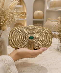 Mini Bolso de Mano Kundan de Latón Hecho a Mano con Forma Personalizada, Baño de Oro y Cierre de Hebilla con Diamantes para Eventos Nocturnos de Moda - Product Image 2