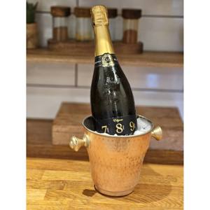 Seau à glace décoratif en cuivre à motif floral 5L pour servir les boissons, design luxueux et élégant, en métal - Product Image 2