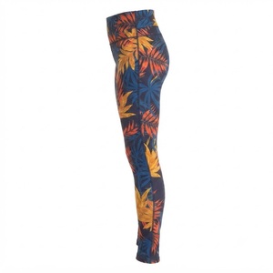 Leggings personalizados transpirables de cintura alta y largo completo, 100% poliéster, de secado rápido, tejido elástico, estilo casual, para todas las estaciones. - Product Image 4