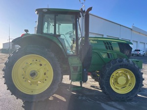 Tractor Agrícola 2021 6175M 210HP 4WD con Caja de Cambios y Bomba de Transmisión, Equipo Premium Listo para Exportación - Product Image 3