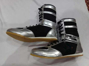 Zapatillas de Boxeo Transpirables de Malla con Cordones, Negras y Plateadas, de Caña Alta, para Entrenamiento, con Precio Económico y Servicio OEM ODM - Product Image 4