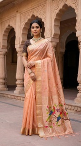 Sari en coton Muga avec tissage de motifs floraux et de paons, tenue traditionnelle indienne pour mariage, pour femmes - Product Image 3