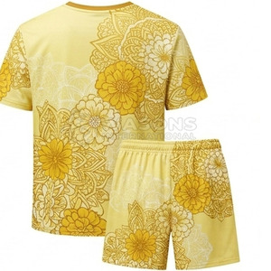 Conjunto de camiseta y pantalones cortos esenciales para el día a día, tela suave, ajuste cómodo, perfecto para viajar - Product Image 6