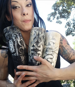 Chope Buffalo Bull en verre poli de Skadi Style animal fabriqué naturel pour profiter des boissons-Bière Vin Thé Café Lait - Product Image 3