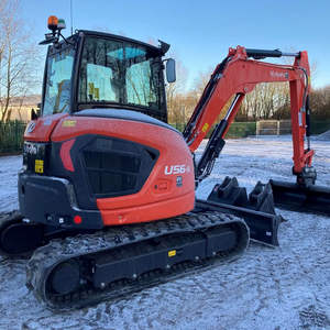 Mini-excavatrice sur chenilles Kubota U56-5 d'occasion de qualité originale, pelle hydraulique compacte, faible nombre d'heures, prête pour les travaux de construction - Product Image 1