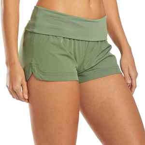 Shorts de plage pour femmes, style tendance, logo personnalisé imprimé, texture douce et respirante, intérieur en maille, respectueux de la peau - Product Image 2