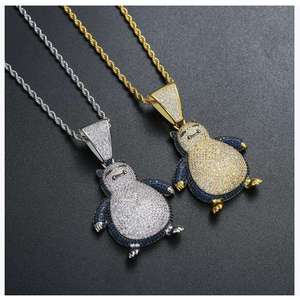 Lindo colgante de pingüino chapado en oro con piedras de moissanita, amuleto con temática animal para uso diario, joyería hip-hop. - Product Image 5