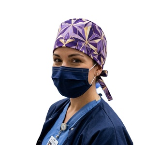 Casquettes de travail personnalisées OEM 100% coton pur, confortables, imprimées de motifs floraux et de dessins animés, jolies casquettes de chirurgien pour infirmières avec doublure en satin - Product Image 1