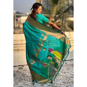 ผ้าไหมพิธานีสีเขียวทะเล ทอลายซารี กูดี ปาดวา สำหรับงานพิเศษ เสื้อผ้าอินเดียและปากีสถาน ผ้าทอชั้นดี น้ำหนัก 0.65 กรัม - Product Image 3