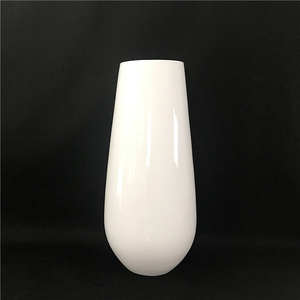 Vente directe usine – Pots de fleurs décoratifs modernes et minimalistes en fibre de verre, forme ondulée – Écologiques, légers et durables (peinture poudrée) - Product Image 3