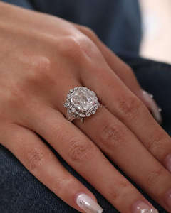 Anillo de Compromiso/Boda de Diamantes de Oro Blanco de 14K, Estilo Vintage para Mujer, Certificado por IGI, Corte Cojín, Diamante Cultivado en Laboratorio, de Lujo - Product Image 4