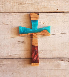 Crucifix mural artisanal en bois et résine polie, idéal pour la première communion, la confirmation, cadeau religieux, décoration intérieure - Product Image 1
