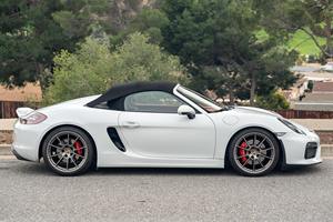Vente en gros de Porsche Boxster Spyder 2016 d'occasion, qualité export - Product Image 3