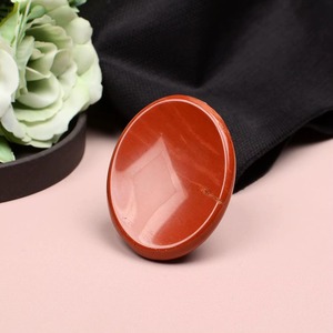 Pierre de méditation en jaspe rouge naturel poli en forme de goutte d'eau 45x35mm, pierre de paume pour la méditation, cadeau, vente en gros - Product Image 4