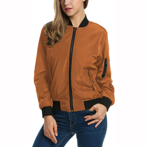Chaqueta Corta Varsity para Mujer, Naranja, Gruesa, con Cierre, Cortavientos, Informal, con Puños Acanalados y Bolsillos - Product Image 3
