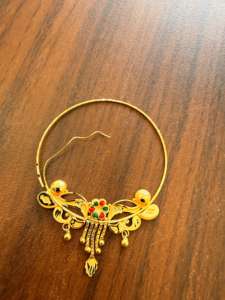 Anneau de nez en or massif 22 carats, bijou de mariage traditionnel indien, design Nath motif paon floral émaillé, grande taille, fil de piercing - Product Image 6