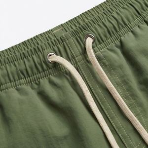 Shorts de bain de qualité supérieure pour hommes et garçons, avec logo personnalisé, imperméables, séchage rapide, respirants et ajustés - Product Image 4