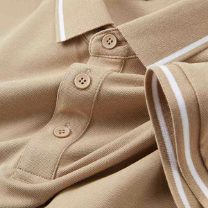 เสื้อโปโลแขนสั้นสีเขียวมะกอกสำหรับผู้ชาย ผ้าถัก สีพื้น ดีไซน์กระดุม สวมใส่สบาย ทรงปกติ - Product Image 6