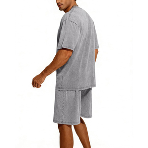 Ensemble sportif pour homme, été, respirant, 2 pièces, t-shirts à manches courtes et shorts, style streetwear et décontracté. - Product Image 3