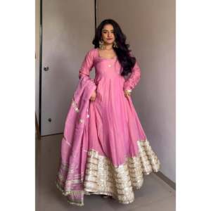 Vestido de fiesta de diseñador para mujer con Conjunto elegante de Dupatta - Product Image 3