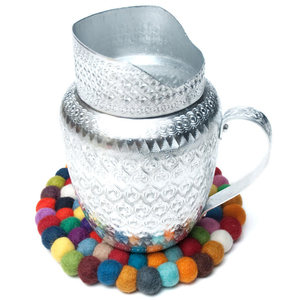 Posavasos de Fieltro de Lana, Elegantes y Duraderos, para Protección de Superficies de Mesa - Product Image 1
