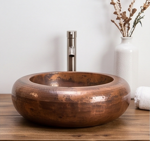 Elegante Lavabo Redondo de Cobre Hecho a Mano, de un Solo Tazón, Superficie Cepillada, Diseño Rústico, para Instalar Sobre Encimera, para Baño - Product Image 6